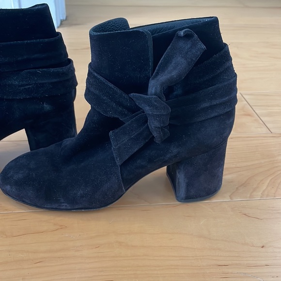 Rag & Bone suede booties with bow tie side - Picture 2 of 4